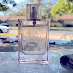 Burberry Brit Sheer for her perfume